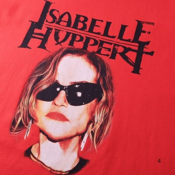 4-400.jpg BLNCG T-shirt Oversized Isabelle Huppert