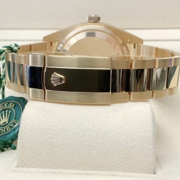 4-535.jpg RLX Sky Dweller RLX