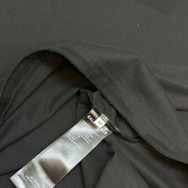 8-107.jpg BLNCG T-shirt Oversized