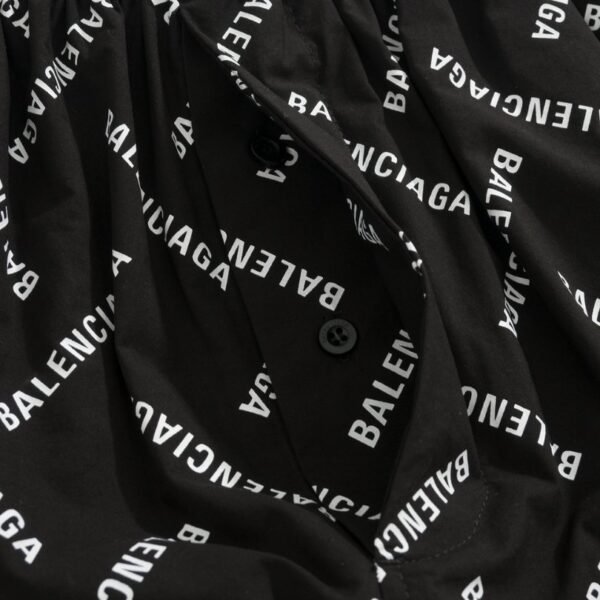 BLNCG Shorts Allover Logo Print