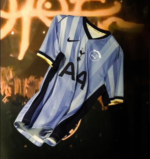 Camiseta Tottenham Hotspur x Travis Scott