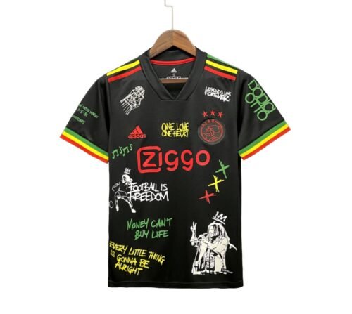 Concepto camiseta Ajax x Bob Marley