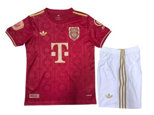 Conjunto talla de niño Bayern Múnich edición 125 aniversario