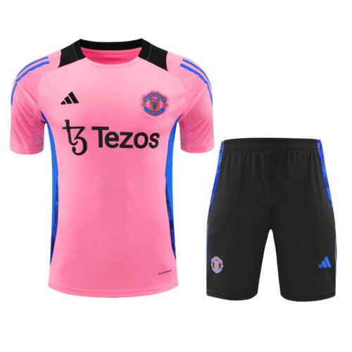 Conjunto de calentamiento Manchester United rosa