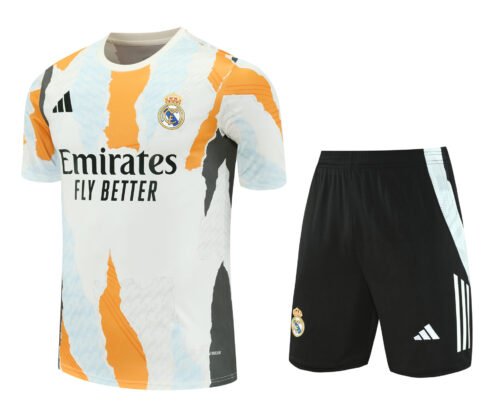 Conjunto de calentamiento Real Madrid blanco tigre